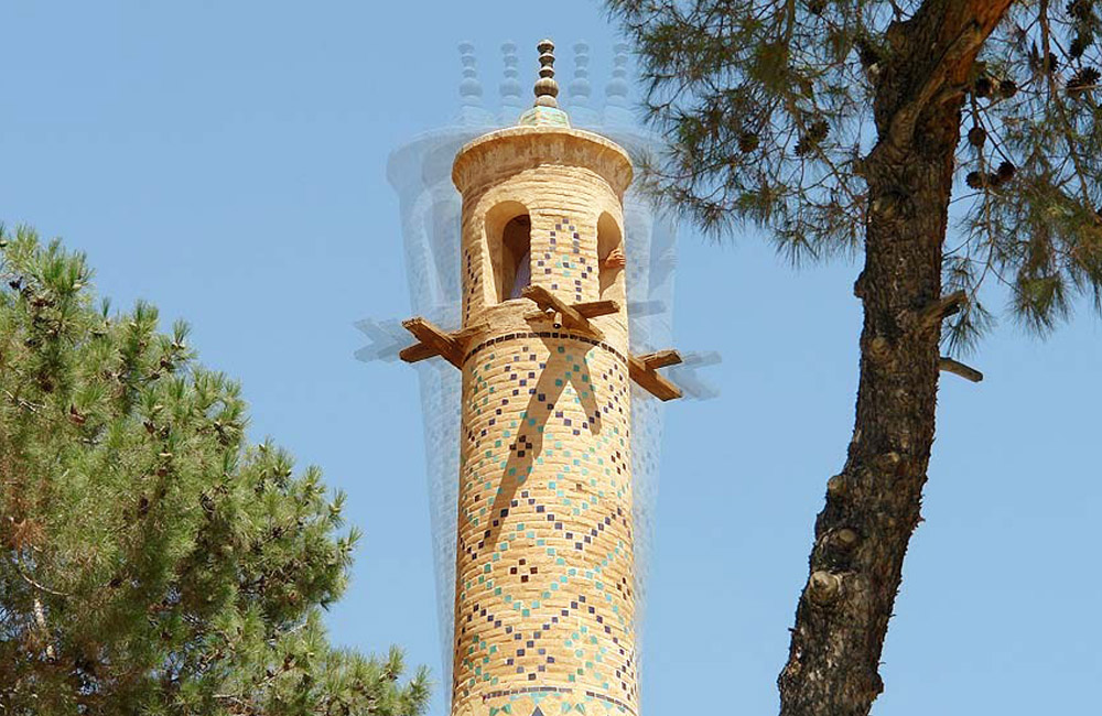 The mysterious shaking minarets