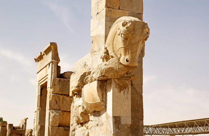 The Legend of the Mighty Persian City of Persepolis (Takht-e Jamshid)