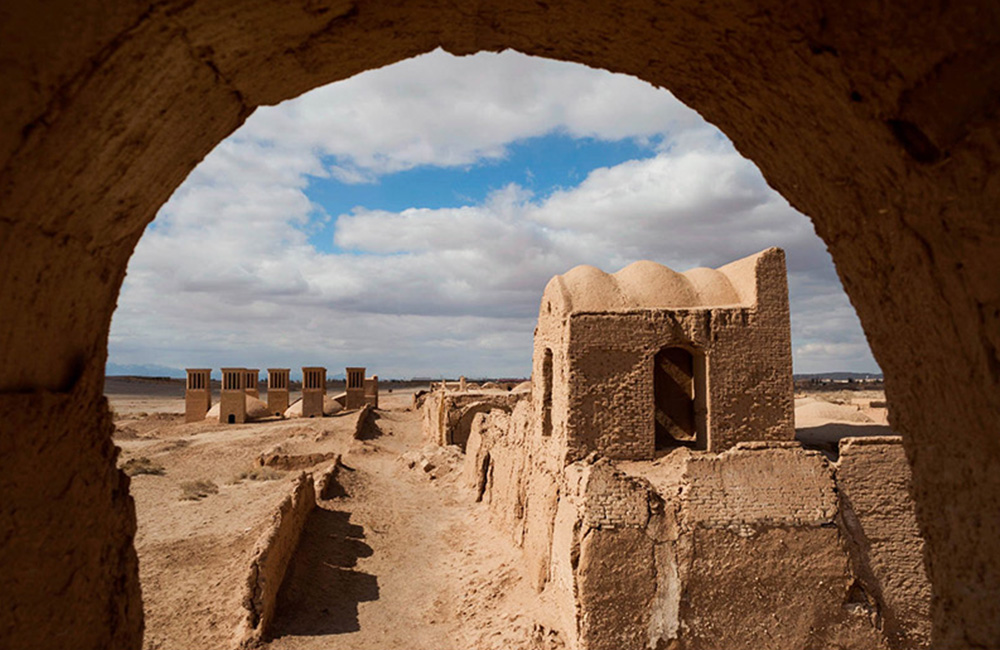 Seven-windcatcher Water Reservoir (Ab Anbar Haft badgir)